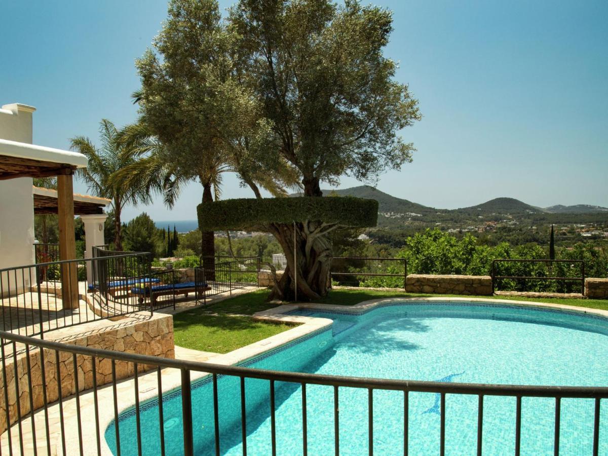 Cozy Holiday Home In Santa Eularia Des Riu With Private Pool Dış mekan fotoğraf